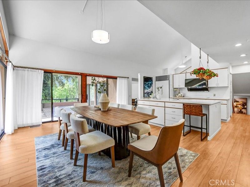 Dining room, Interior, Kitchen, Pendant Lights, Recessed Lighting, Wood Texture Flooring
