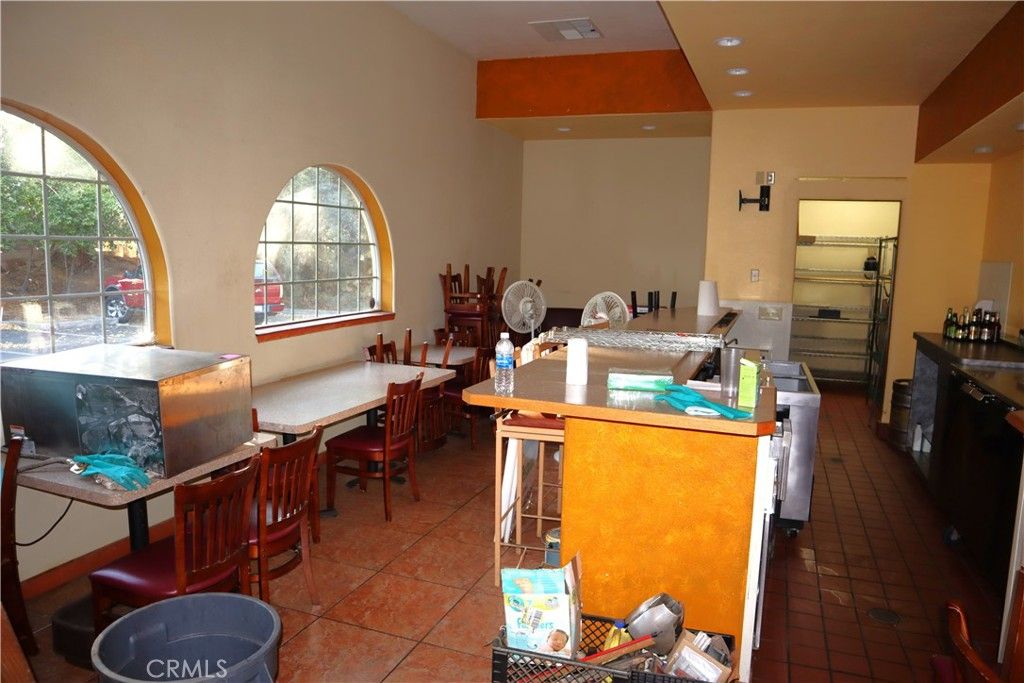 Dining room, Interior, Recessed Lighting