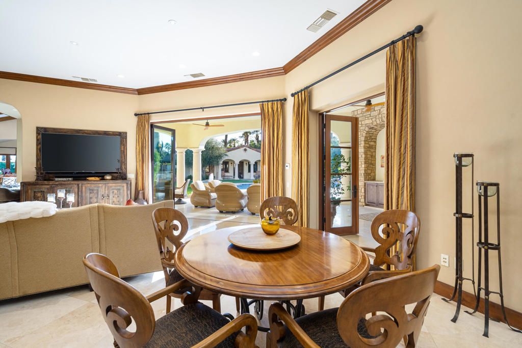 Dining room, Interior, Living room, Recessed Lighting
