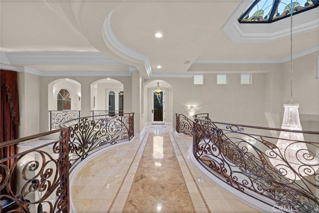 Chandelier, Interior, Recessed Lighting