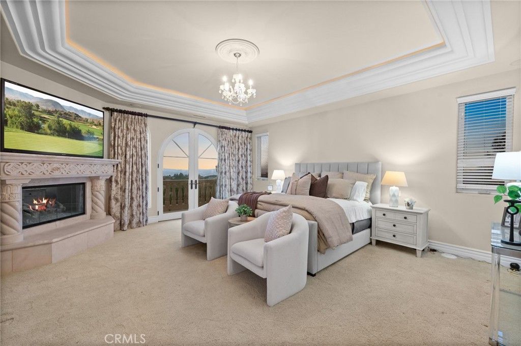 Bedroom, Fireplace, Interior, Pendant Lights