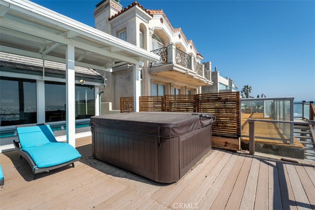 Exterior, Hot Tub