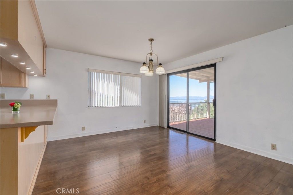 Chandelier, Empty room, Interior, Recessed Lighting, Wood Texture Flooring