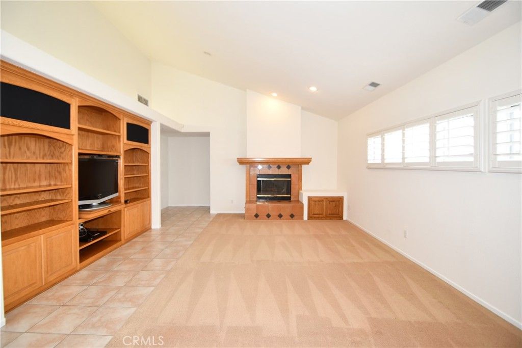 Empty room, Fireplace, Interior, Recessed Lighting