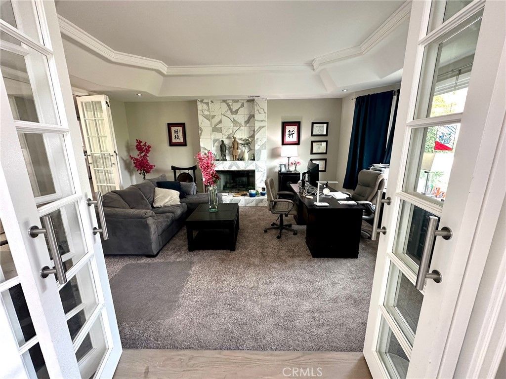 Fireplace, Interior, Living room, Recessed Lighting