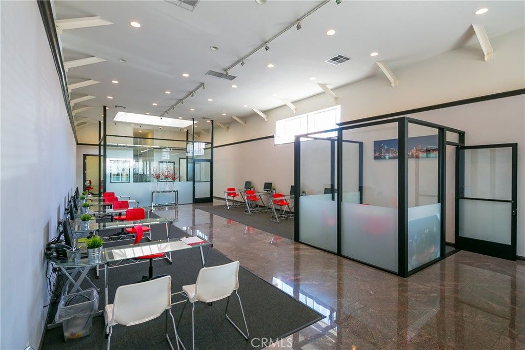 Dining room, Interior, Recessed Lighting