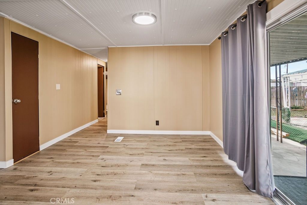 Empty room, Interior, Wood Texture Flooring, Wooden Walls