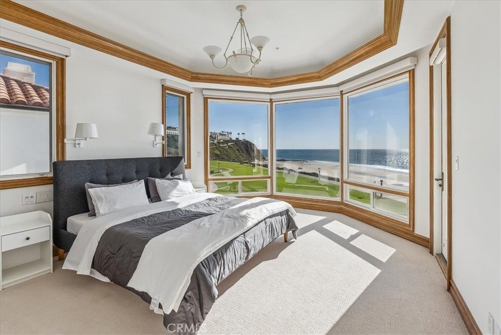 Bedroom, Interior, Pendant Lights, Water