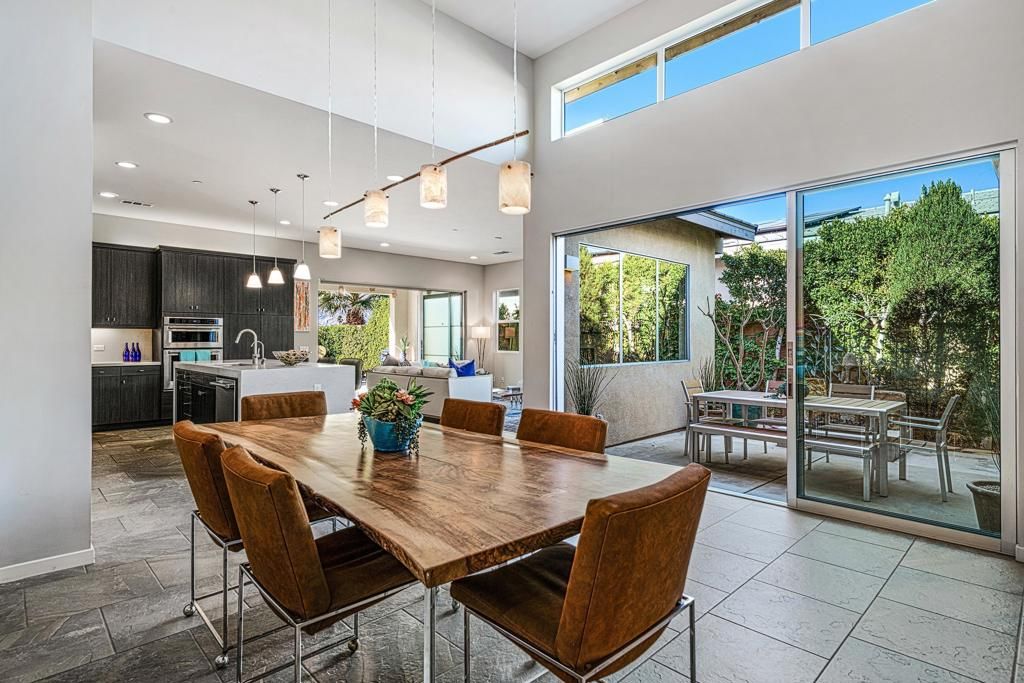 Dining room, Interior, Kitchen, Pendant Lights, Recessed Lighting, Stainless Steel Appliances