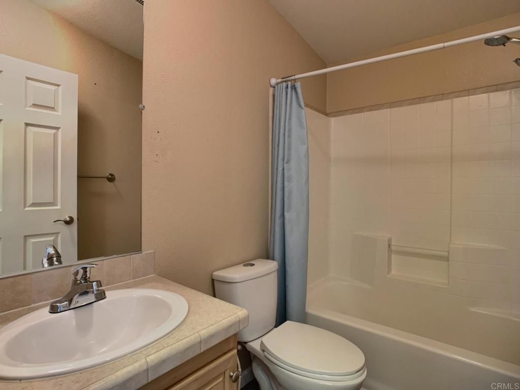Bathroom, Interior, Tile Countertops