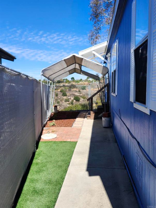 Backyard, Exterior
