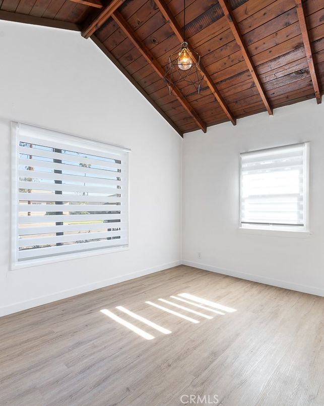 Empty room, Interior, Pendant Lights, Wooden Beams, Wooden Ceilings, Wood Texture Flooring