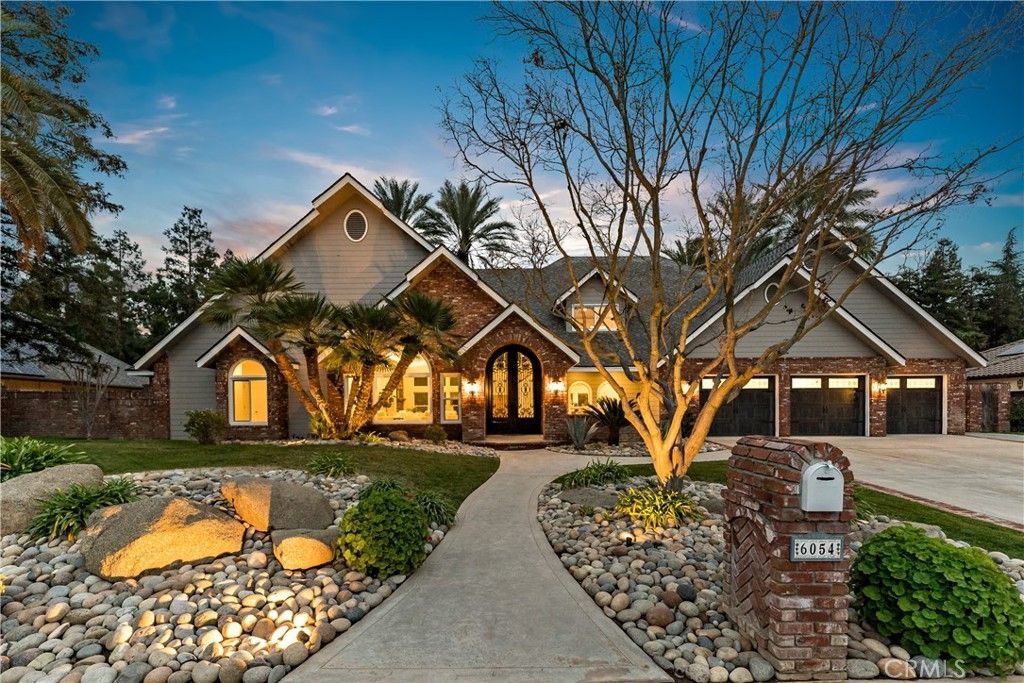 Backyard, Exterior, Facade, Log Home