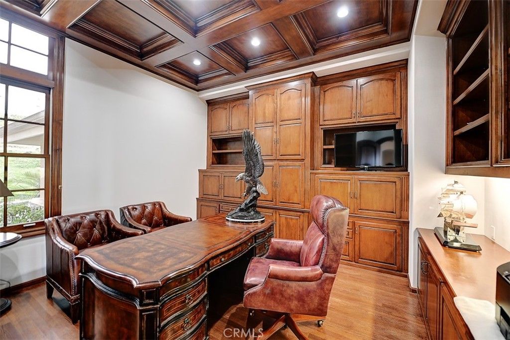 Home Office, Interior, Recessed Lighting, Wooden Ceilings, Wood Texture Flooring