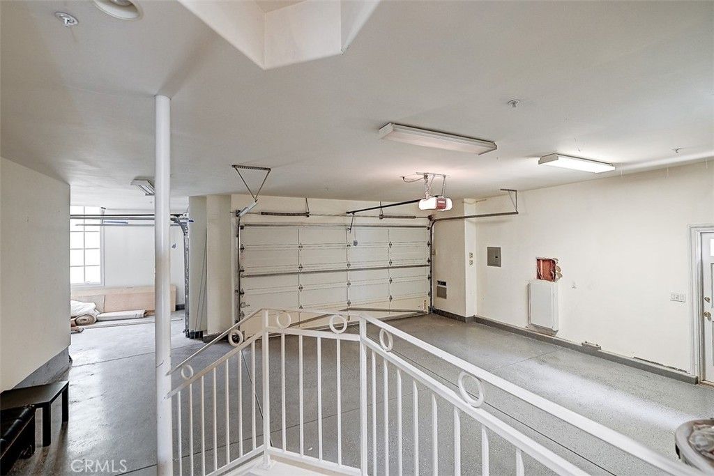 Garage, Interior