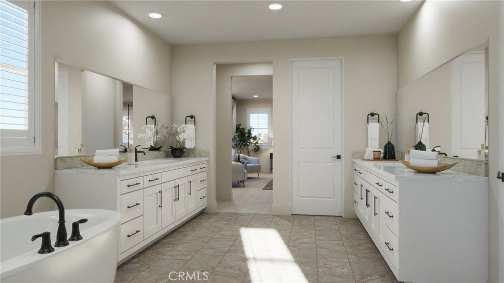 Bathroom, Dual Sink Vanities, Interior, Recessed Lighting