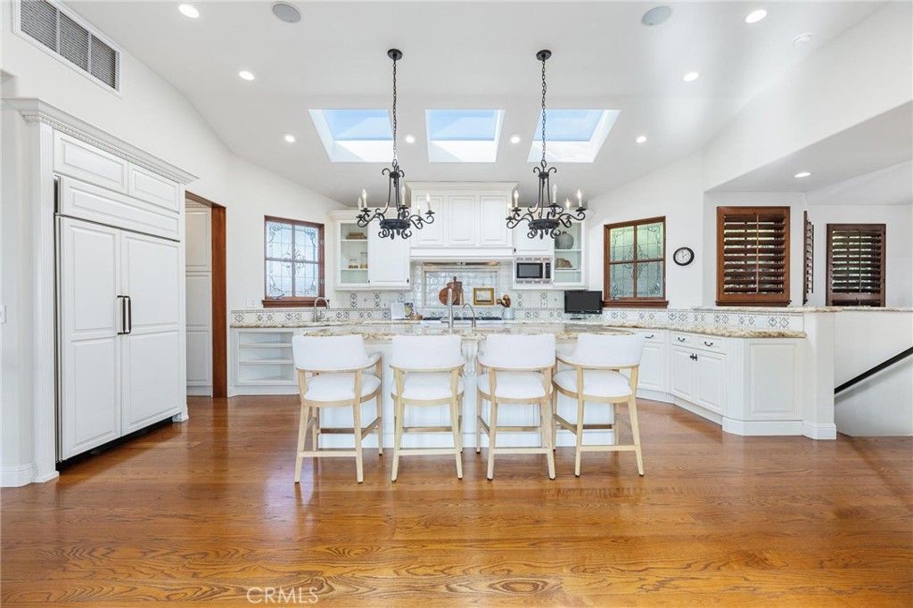 Chandelier, Interior, Kitchen, Pendant Lights, Recessed Lighting, Wood Texture Flooring
