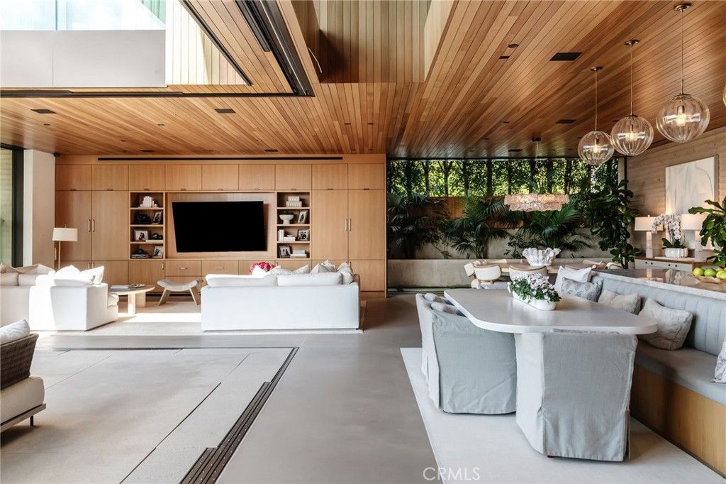 Dining room, Interior, Living room, Pendant Lights, Wooden Ceilings, Wooden Walls