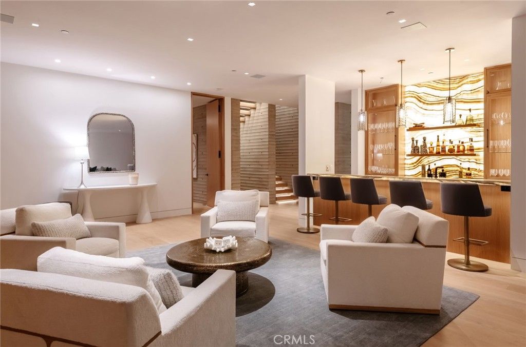 Interior, Living room, Pendant Lights, Recessed Lighting, Wood Texture Flooring