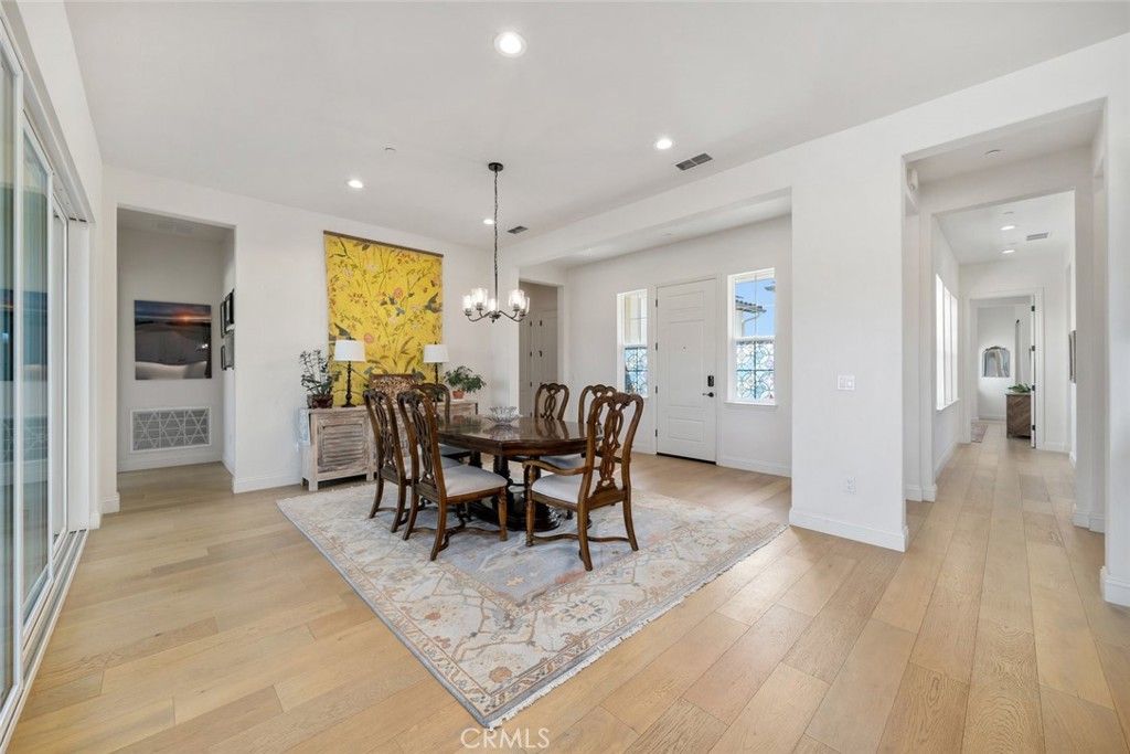 Chandelier, Dining room, Interior, Recessed Lighting, Wood Texture Flooring