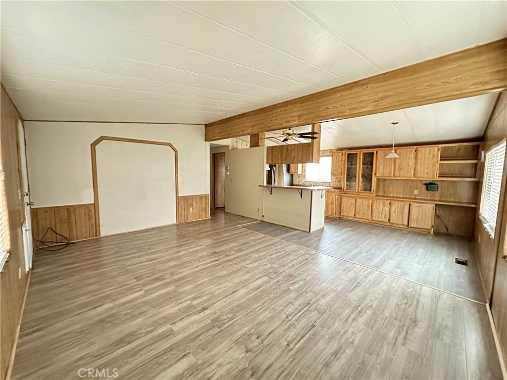Empty room, Interior, Wooden Beams, Wood Texture Flooring