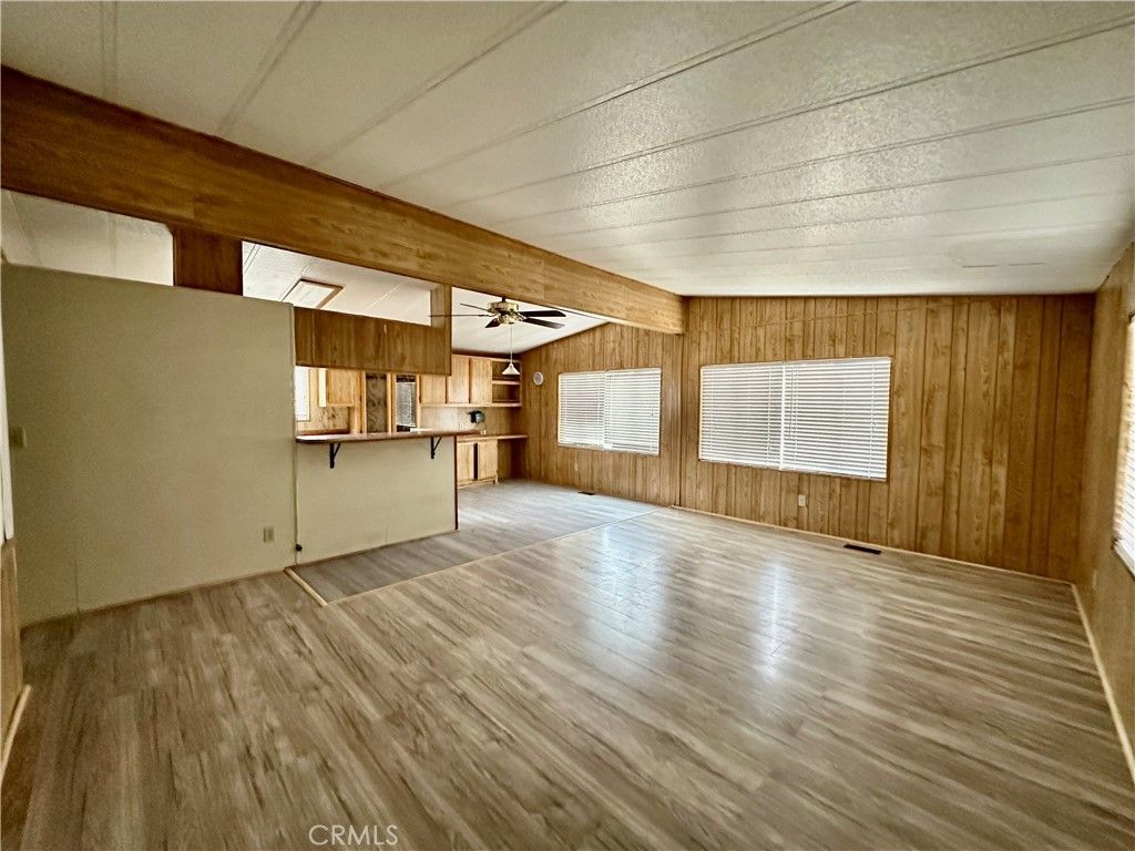 Empty room, Interior, Wood Texture Flooring, Wooden Walls