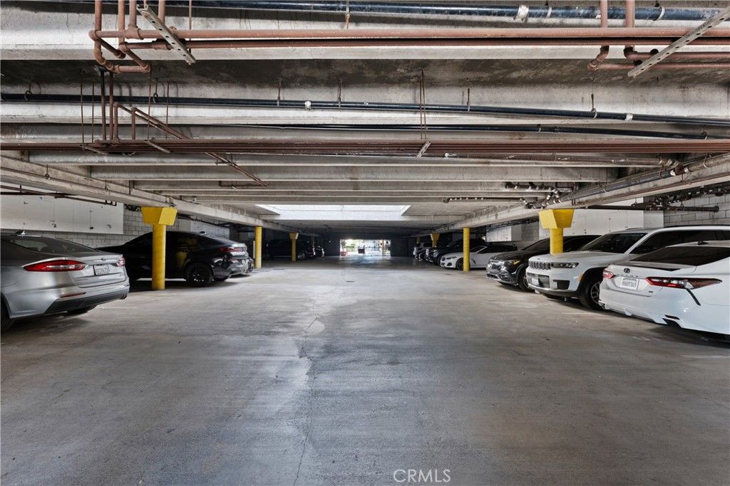 Garage, Interior