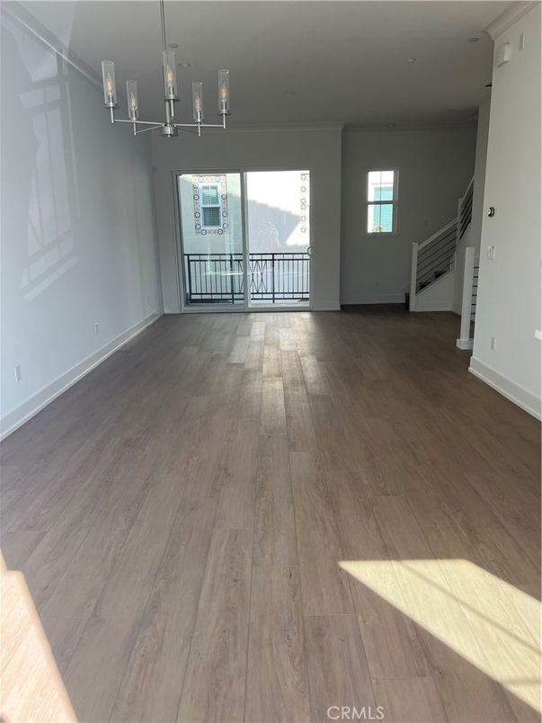 Chandelier, Empty room, Interior, Wood Texture Flooring