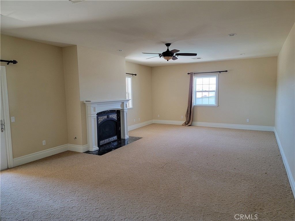 Empty room, Fireplace, Interior, Recessed Lighting