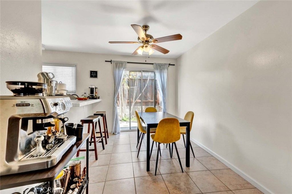 Dining room, Interior