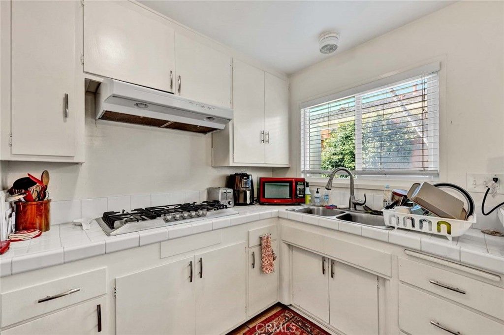 Interior, Kitchen, Tile Countertops