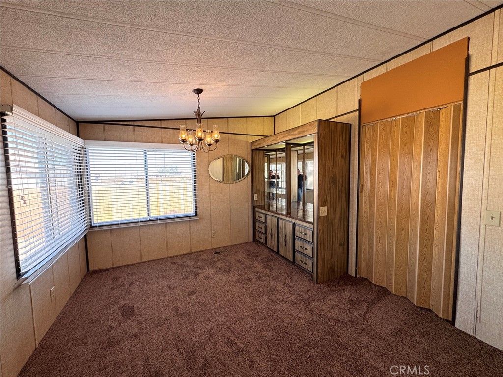 Chandelier, Empty room, Interior