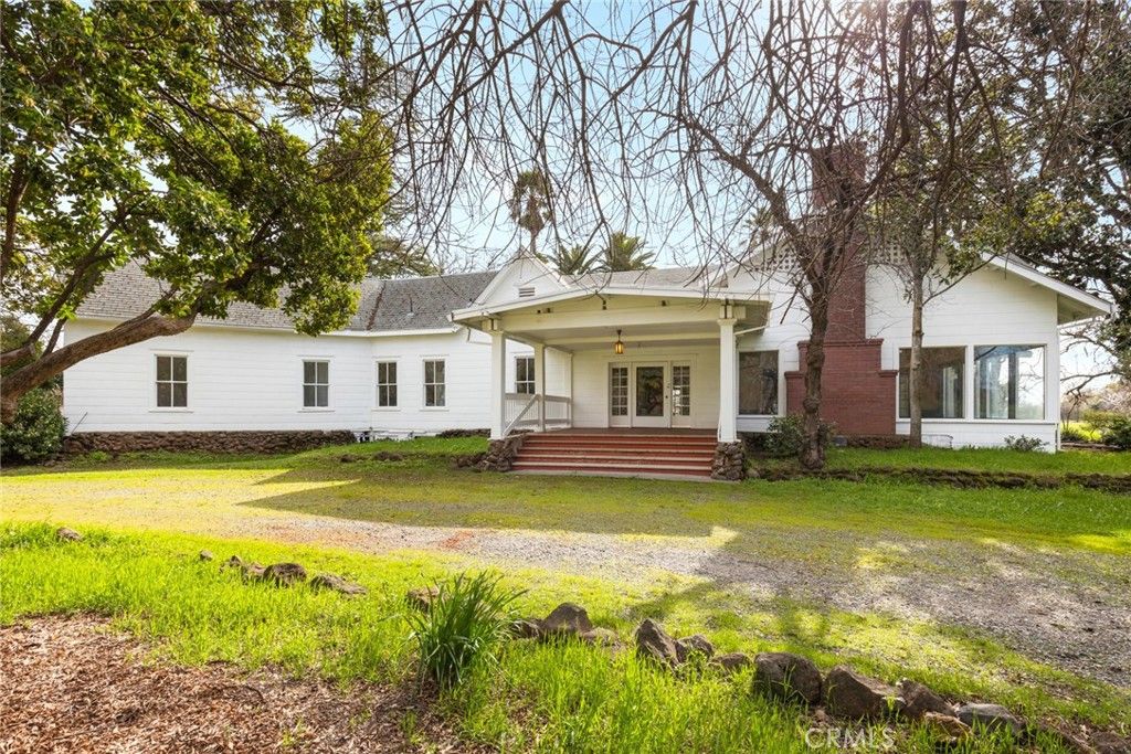 Backyard, Exterior, Facade, Farmhouse