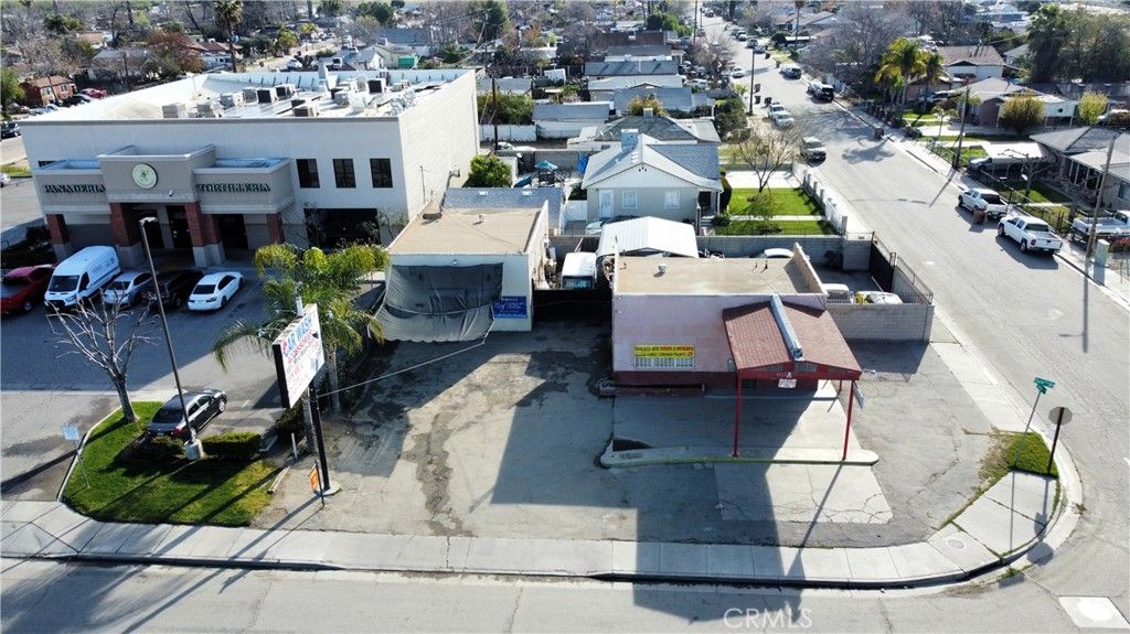 Exterior, Drone