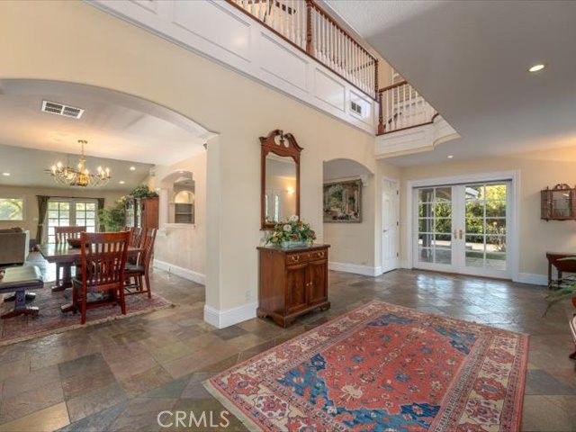 Chandelier, Dining room, Interior, Recessed Lighting