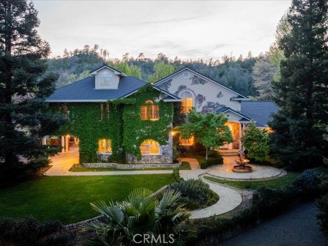 Backyard, Exterior, Facade, French Provincial