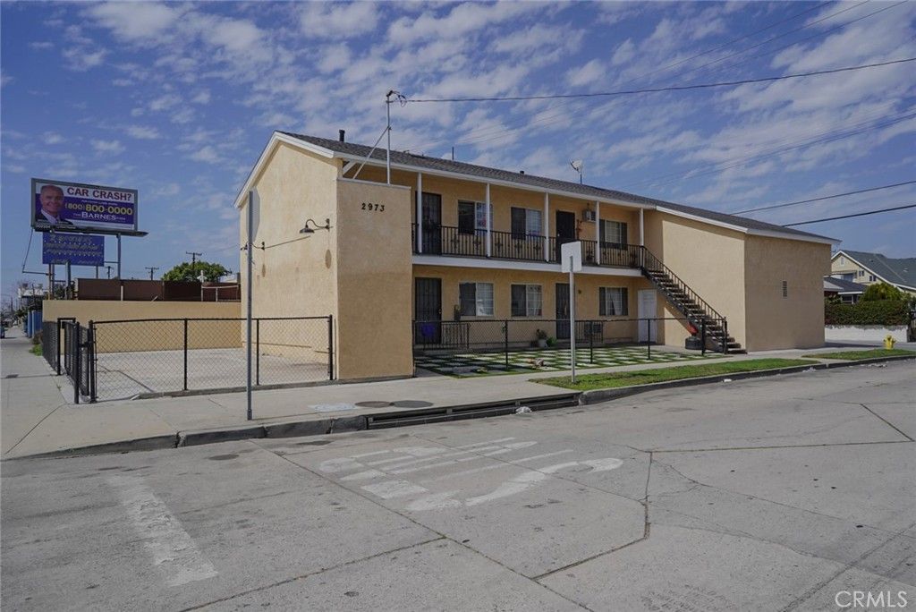 Exterior, Facade, Condo Building