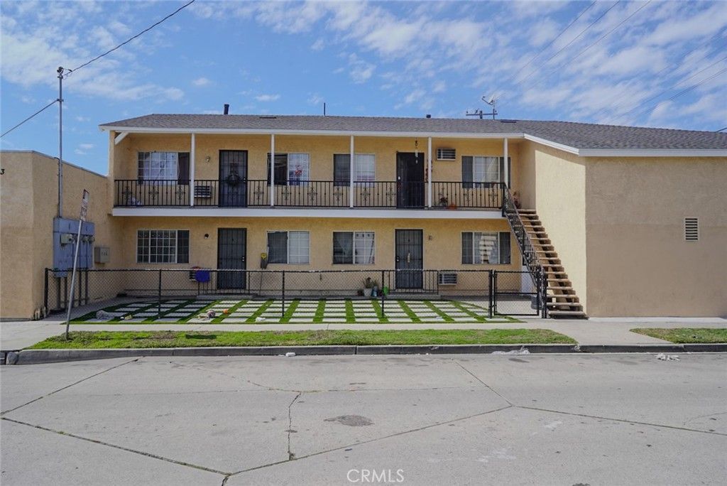 Exterior, Facade, Condo Building
