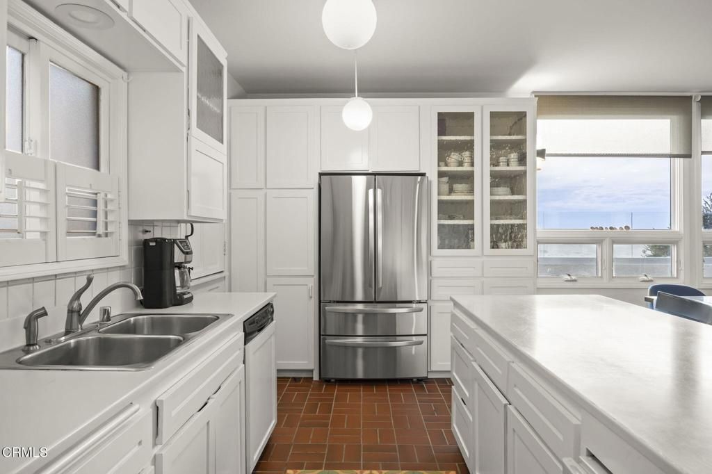 Interior, Kitchen, Pendant Lights, Stainless Steel Appliances, Water