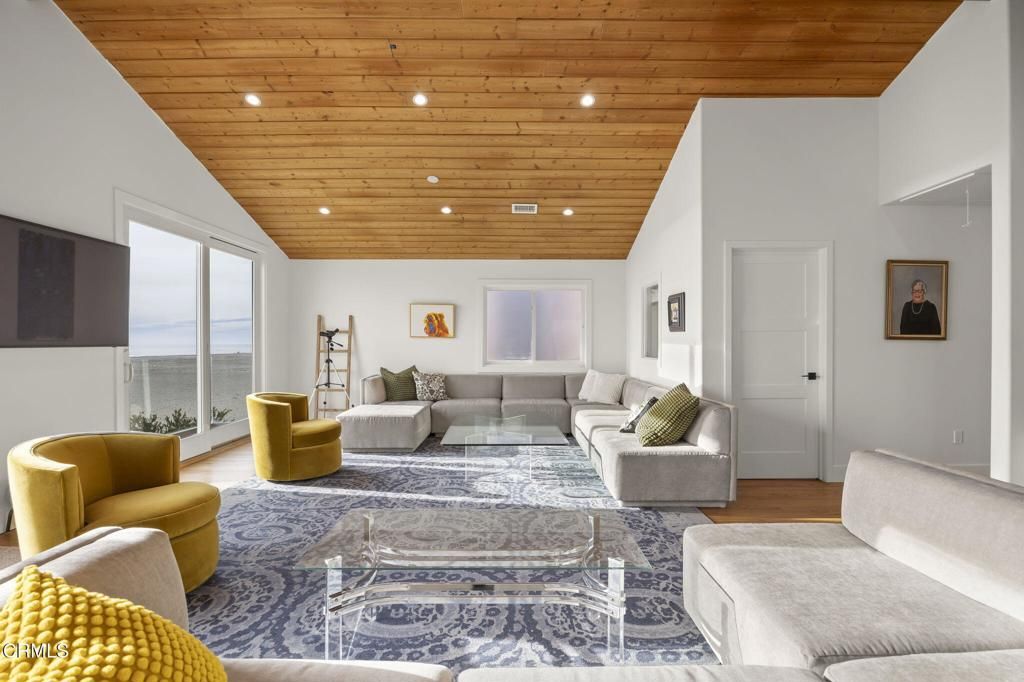Interior, Living room, Recessed Lighting, Wooden Ceilings, Wood Texture Flooring
