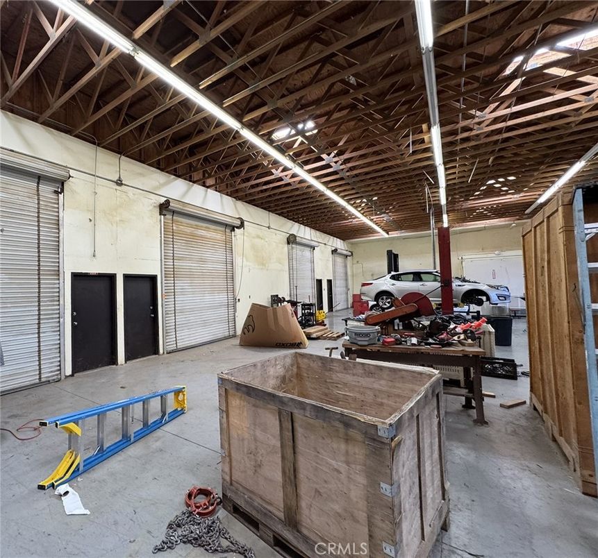 Garage, Interior