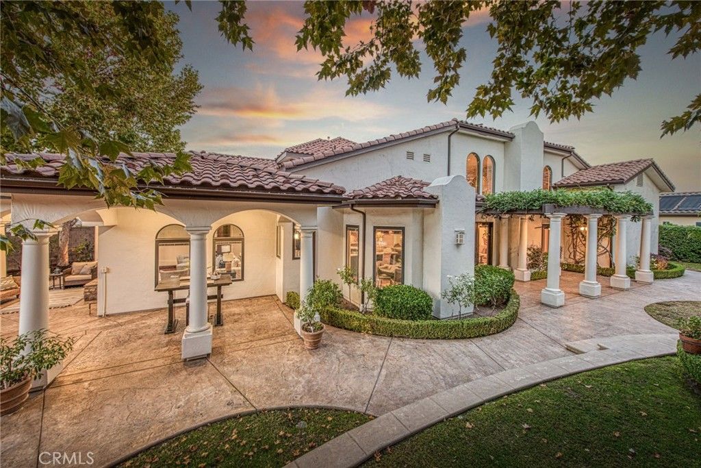 Exterior, Facade, Spanish Mediterranean