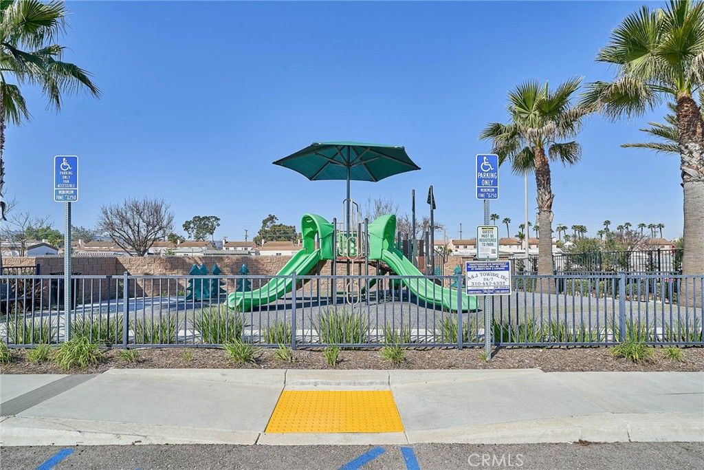 Exterior, Playground