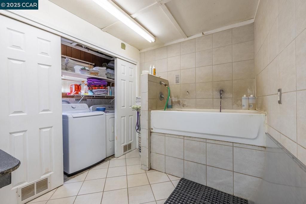 Bathroom, Interior, Washer
