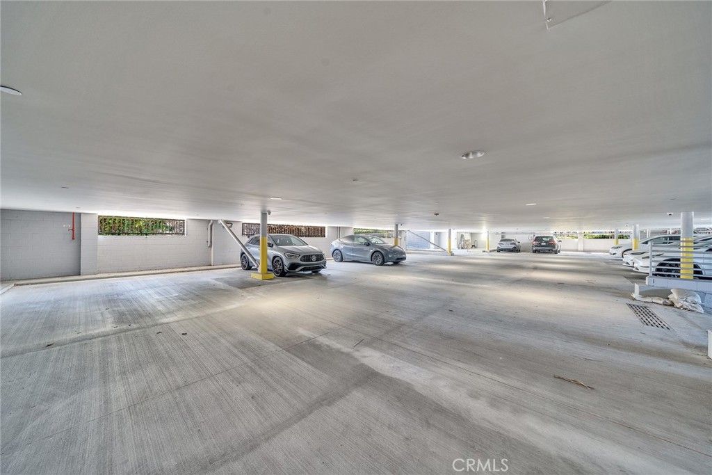 Garage, Interior, Recessed Lighting