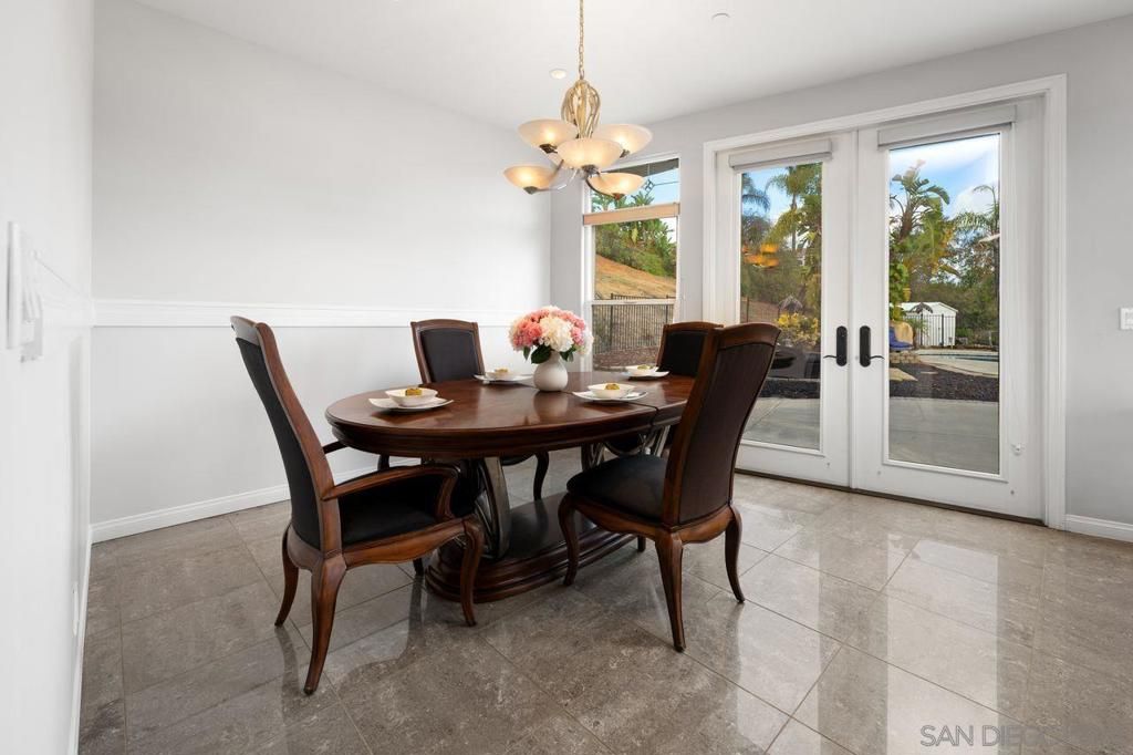 Chandelier, Dining room, Interior, Pendant Lights, Recessed Lighting