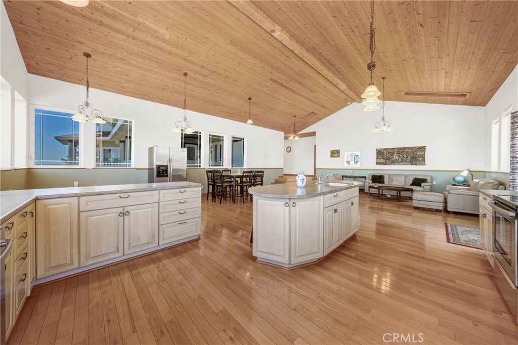 Dining room, Interior, Kitchen, Living room, Pendant Lights, Wooden Ceilings, Wood Texture Flooring