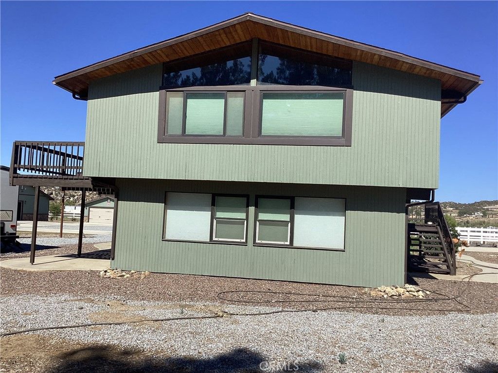 Exterior, Facade, Modern