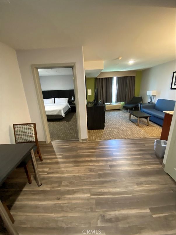 Bedroom, Interior, Living room, Recessed Lighting, Wood Texture Flooring
