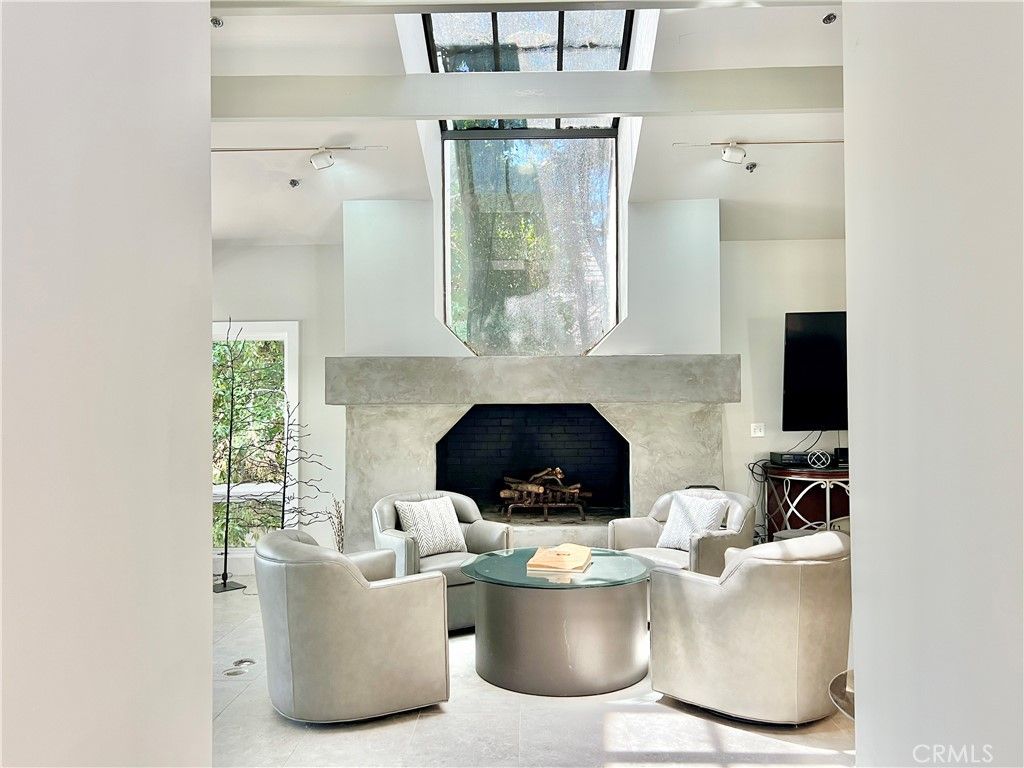 Fireplace, Interior, Living room